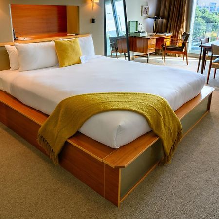 Ohtel Wellington Hotel Bagian luar foto