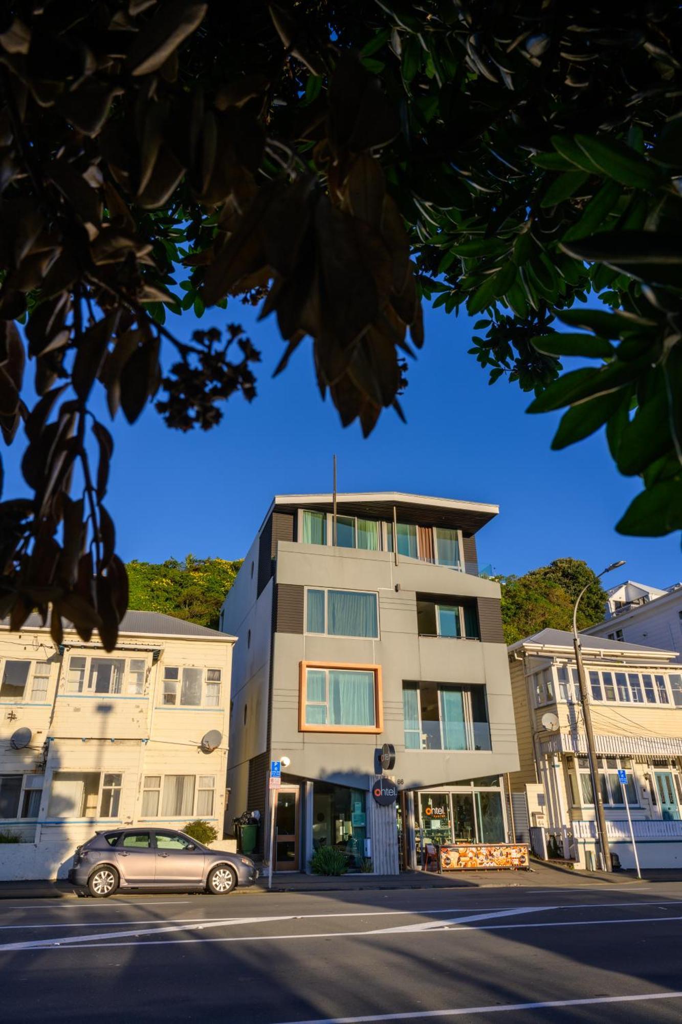 Ohtel Wellington Hotel Bagian luar foto
