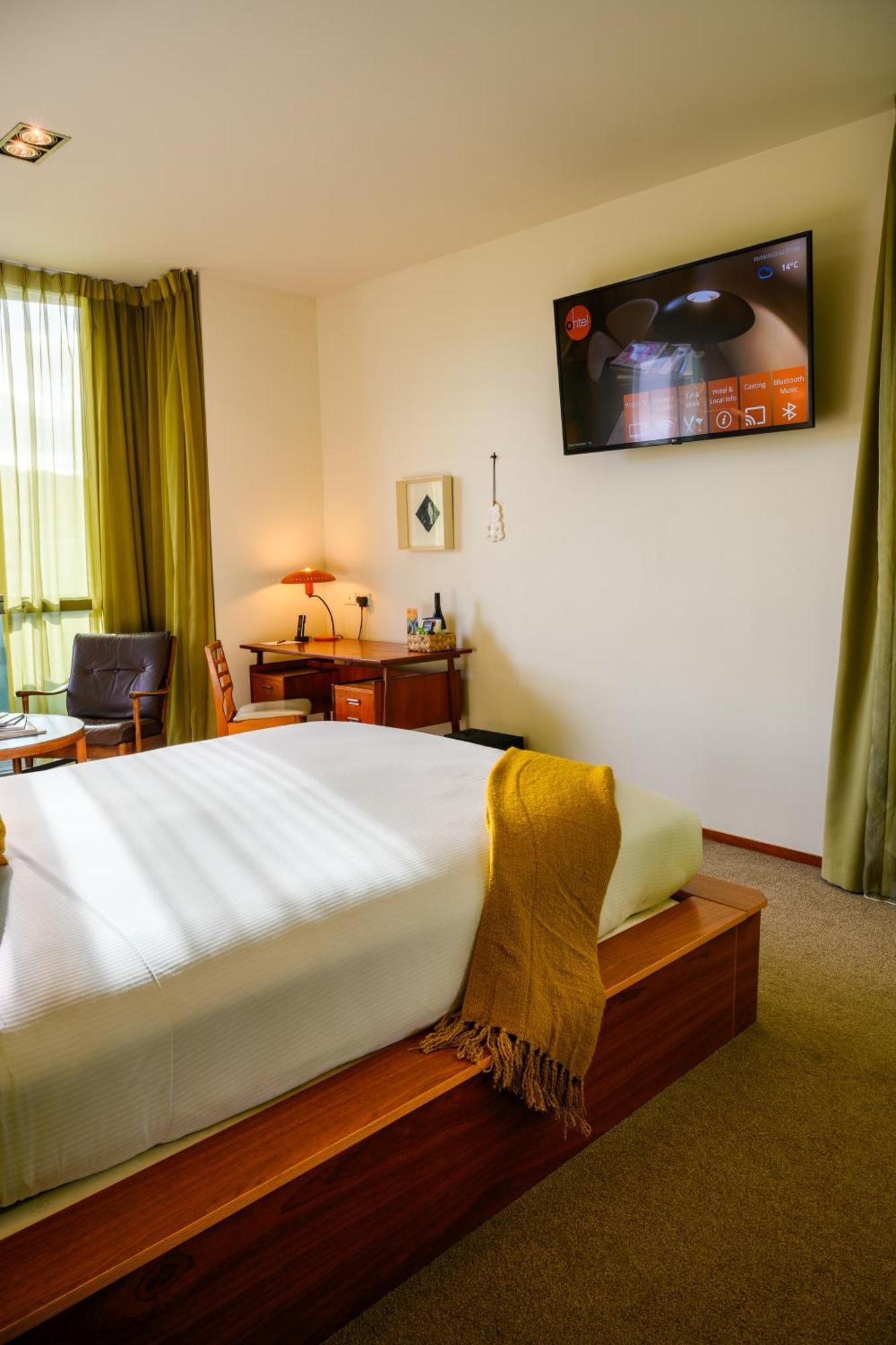 Ohtel Wellington Hotel Bagian luar foto