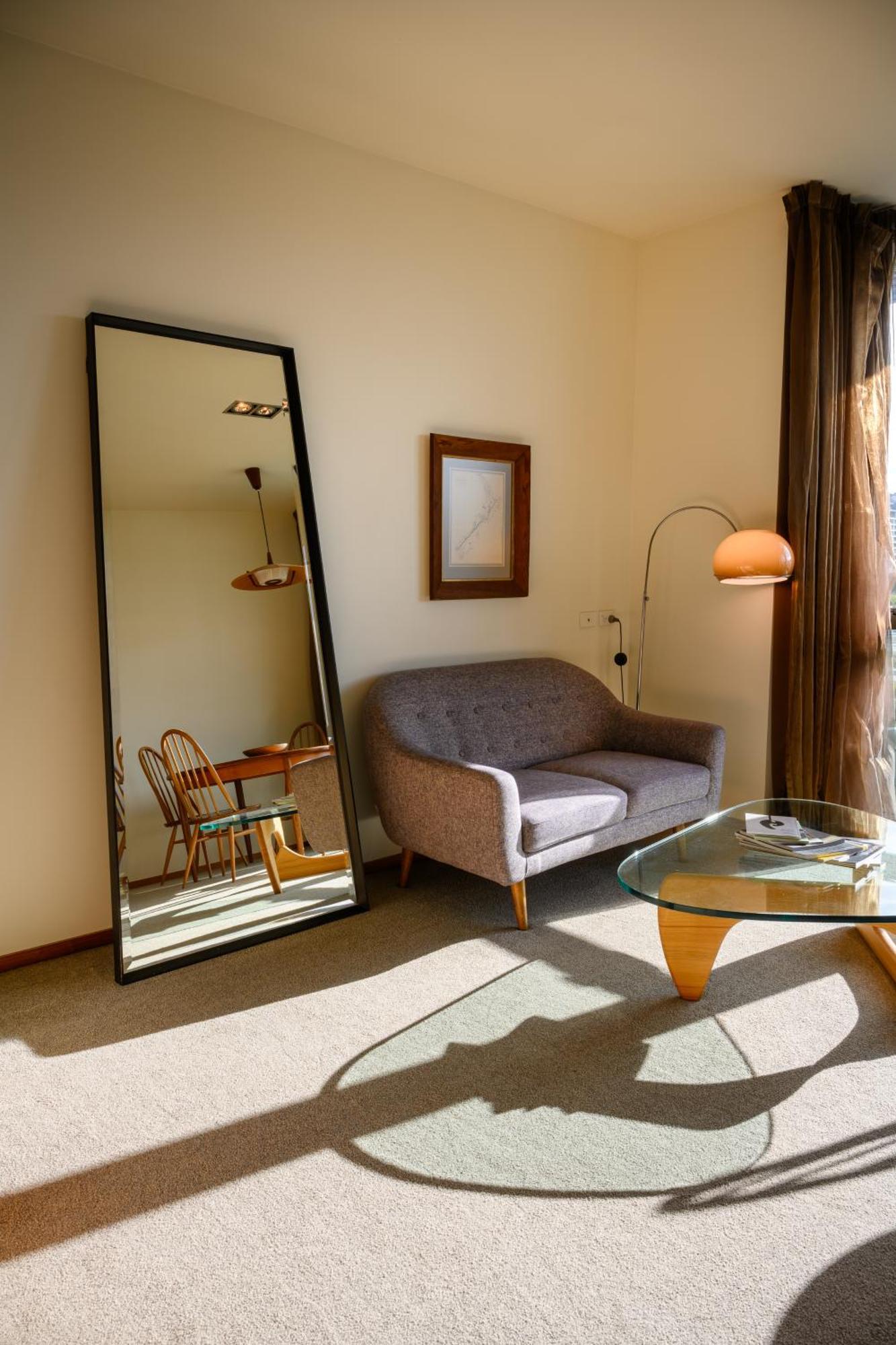 Ohtel Wellington Hotel Bagian luar foto