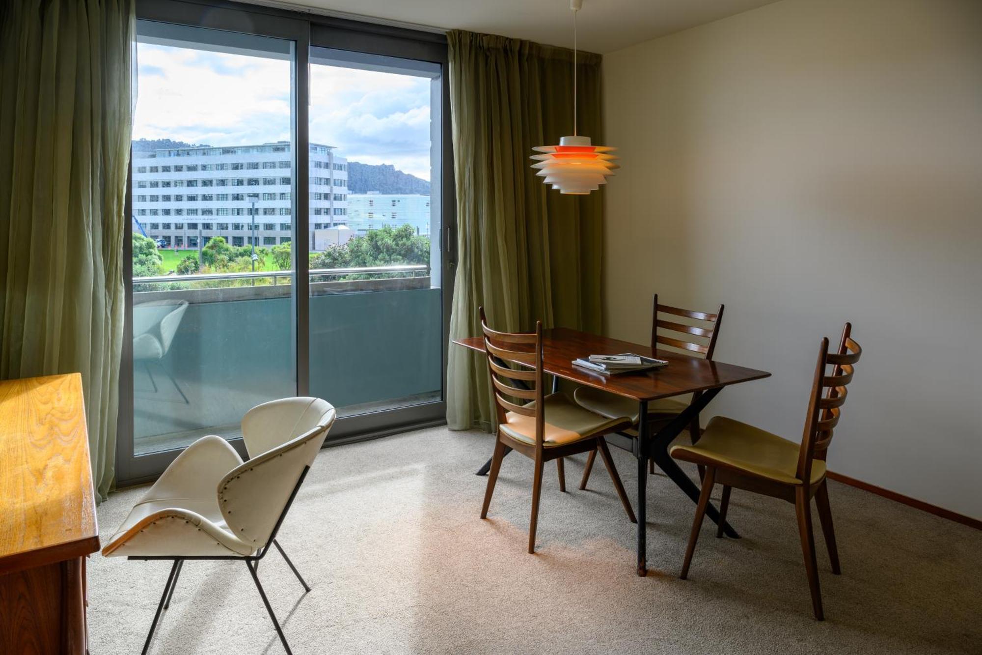 Ohtel Wellington Hotel Bagian luar foto