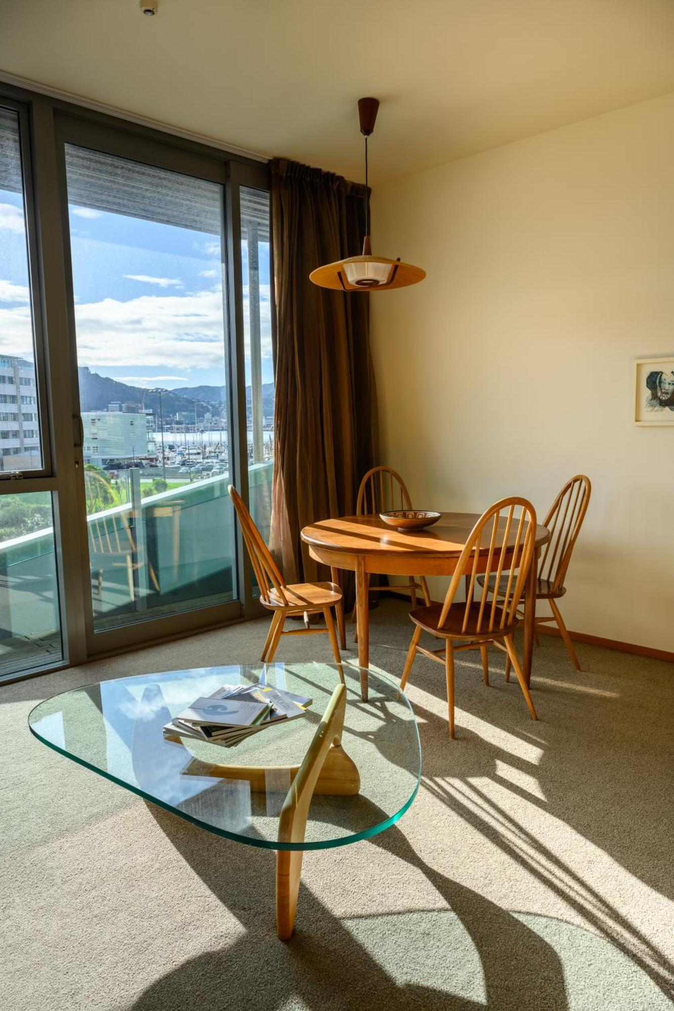 Ohtel Wellington Hotel Bagian luar foto