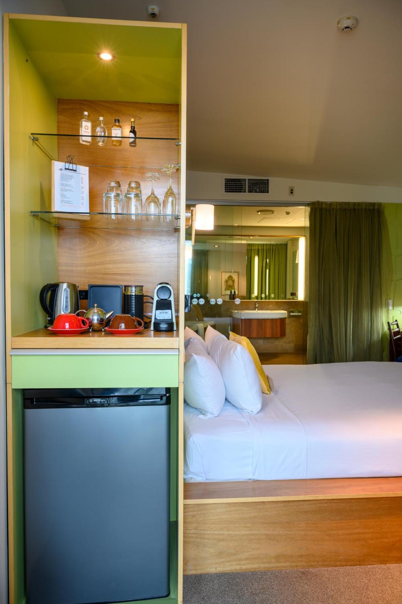 Ohtel Wellington Hotel Bagian luar foto