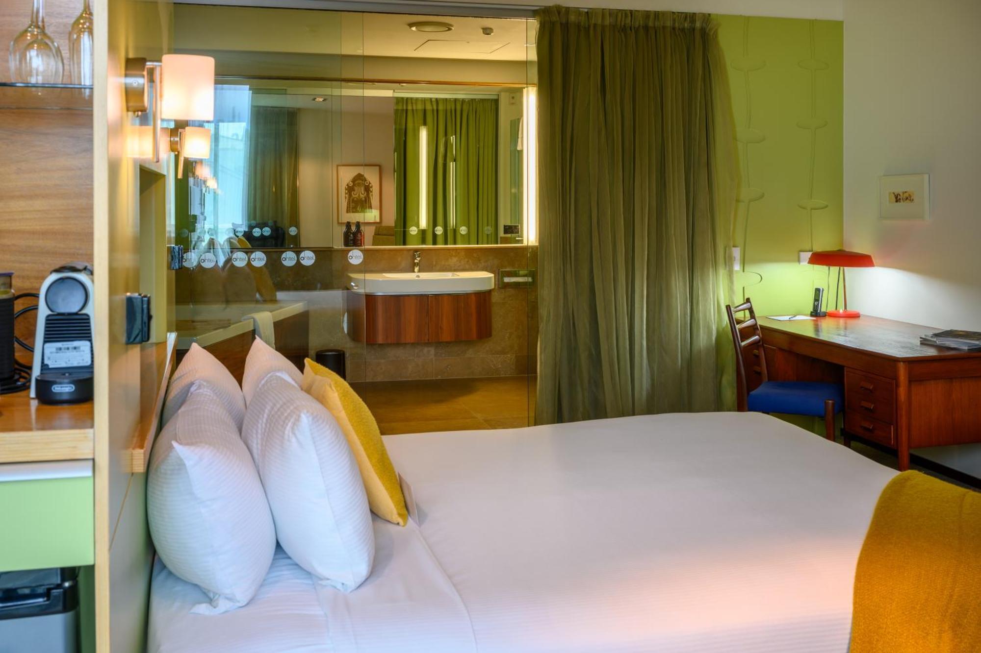 Ohtel Wellington Hotel Bagian luar foto