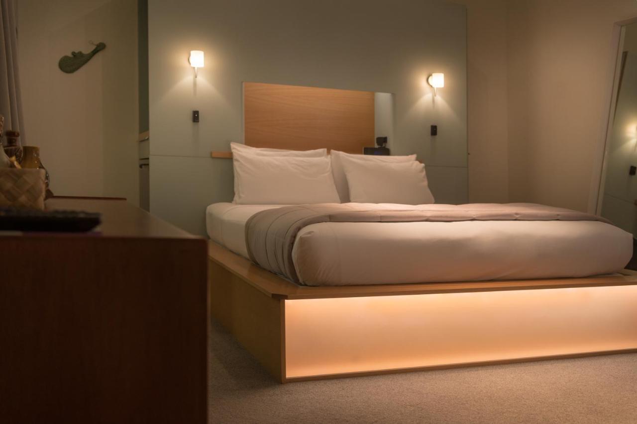 Ohtel Wellington Hotel Bagian luar foto